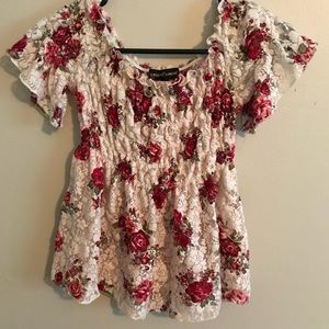 Floral Top 🌹